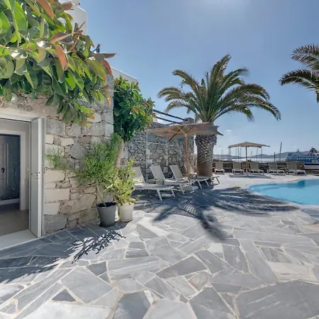 Makis Place 3* Tourlos