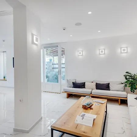 Makis Place 3* 투를로스