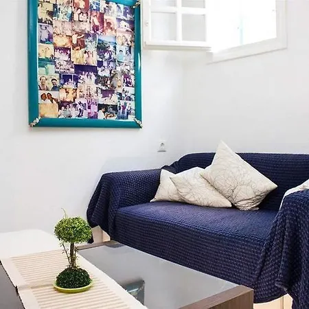 Makis Place Hotel 3*