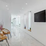 Makis Place Hotel Tourlos