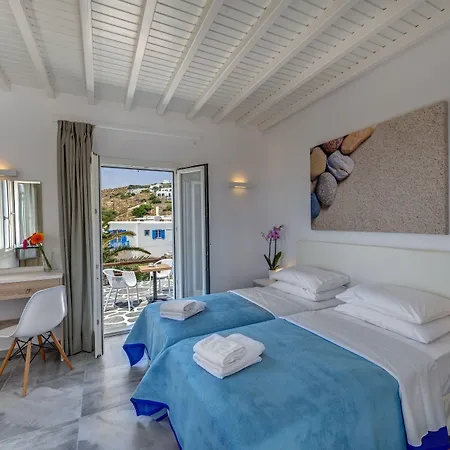 Makis Place Hotel Tourlos