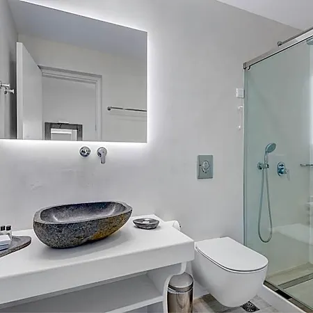 Otel Makis Place