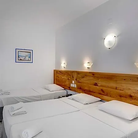Otel Makis Place 3*