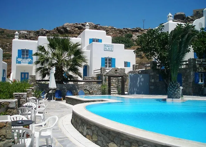 Hotel Makis Place 3*